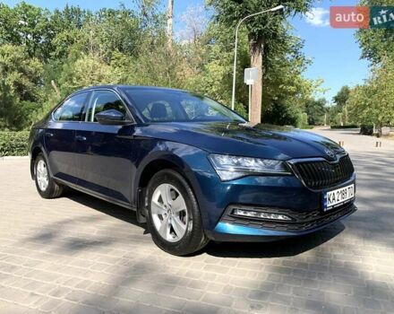 Синий Шкода Суперб, объемом двигателя 1.98 л и пробегом 34 тыс. км за 31500 $, фото 1 на Automoto.ua