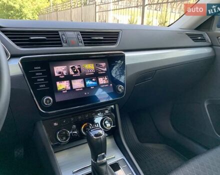 Синий Шкода Суперб, объемом двигателя 1.98 л и пробегом 34 тыс. км за 31500 $, фото 31 на Automoto.ua