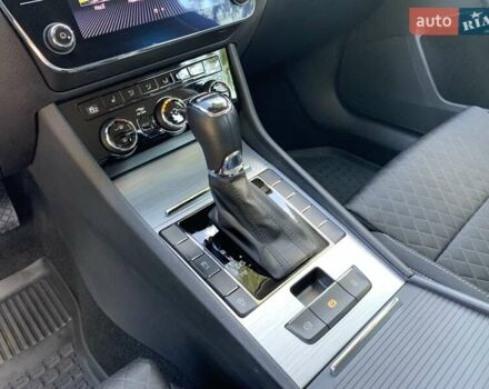 Синий Шкода Суперб, объемом двигателя 1.98 л и пробегом 34 тыс. км за 31500 $, фото 33 на Automoto.ua