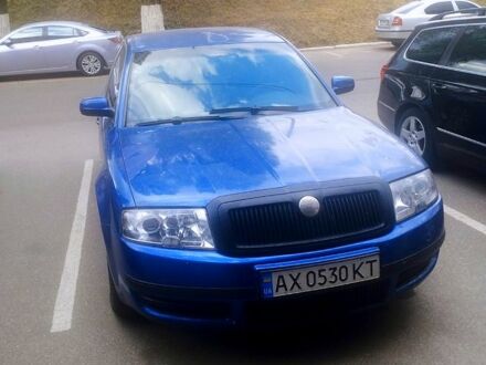 Шкода Суперб 2002 у Чугуеве на Automoto.ua Синій Шкода Суперб, об'ємом двигуна 25 л та пробігом 0 тис. км за 4500 $, фото 1 на Automoto.ua