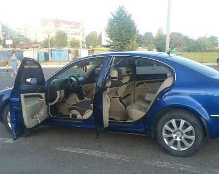 Синий Шкода Суперб, объемом двигателя 1.8 л и пробегом 340 тыс. км за 4800 $, фото 1 на Automoto.ua