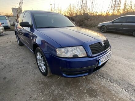 Шкода Суперб 2003 у Яворове на Automoto.ua Синій Шкода Суперб, об'ємом двигуна 2.5 л та пробігом 310 тис. км за 2800 $, фото 1 на Automoto.ua