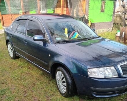 Синий Шкода Суперб, объемом двигателя 4 л и пробегом 280 тыс. км за 2100 $, фото 1 на Automoto.ua