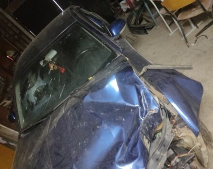 Синій Шкода Суперб, об'ємом двигуна 2 л та пробігом 270 тис. км за 2000 $, фото 1 на Automoto.ua