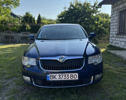 Синий Шкода Суперб, объемом двигателя 1.97 л и пробегом 309 тыс. км за 10800 $, фото 1 на Automoto.ua