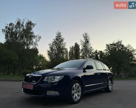 Синій Шкода Суперб, об'ємом двигуна 1.6 л та пробігом 198 тис. км за 8999 $, фото 1 на Automoto.ua