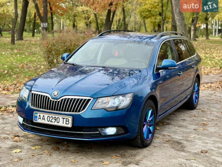 Шкода Суперб 2013 в Киеве на Automoto.ua Синий Шкода Суперб, объемом двигателя 2 л и пробегом 325 тыс. км за 10700 $, фото 1 на Automoto.ua
