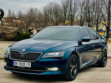 Синій Шкода Суперб, об'ємом двигуна 2 л та пробігом 201 тис. км за 16500 $, фото 1 на Automoto.ua