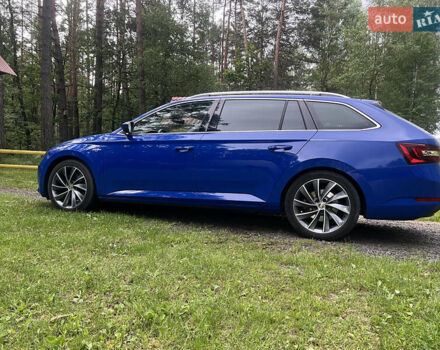 Синій Шкода Суперб, об'ємом двигуна 2 л та пробігом 160 тис. км за 23500 $, фото 1 на Automoto.ua