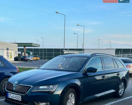 Синій Шкода Суперб, об'ємом двигуна 1.6 л та пробігом 250 тис. км за 21684 $, фото 1 на Automoto.ua
