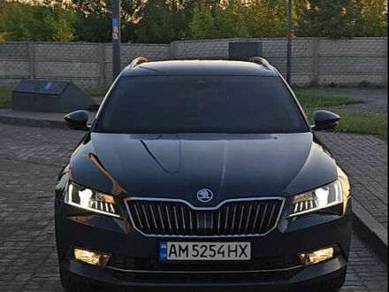 Шкода Суперб 2019 в Коростышеве на Automoto.ua Синий Шкода Суперб, объемом двигателя 1.97 л и пробегом 280 тыс. км за 21000 $, фото 1 на Automoto.ua