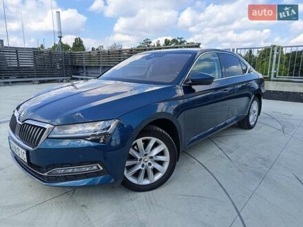Шкода Суперб 2022 в Киеве на Automoto.ua Синий Шкода Суперб, объемом двигателя 1.98 л и пробегом 100 тыс. км за 28900 $, фото 1 на Automoto.ua