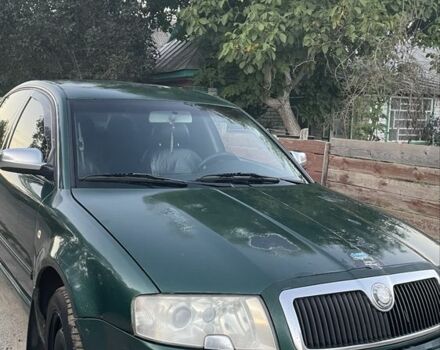 Зеленый Шкода Суперб, объемом двигателя 1.8 л и пробегом 400 тыс. км за 2900 $, фото 1 на Automoto.ua