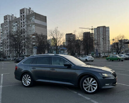 Зеленый Шкода Суперб, объемом двигателя 2 л и пробегом 280 тыс. км за 15999 $, фото 5 на Automoto.ua