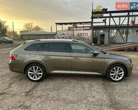 Зеленый Шкода Суперб, объемом двигателя 2 л и пробегом 289 тыс. км за 18300 $, фото 3 на Automoto.ua
