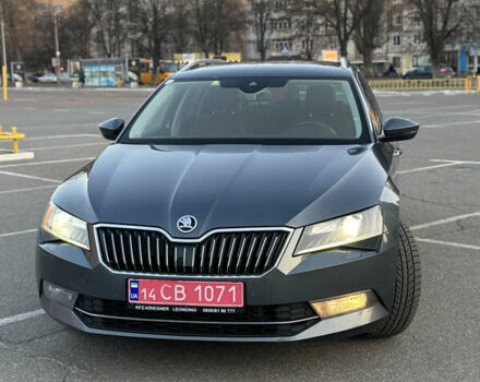 Зеленый Шкода Суперб, объемом двигателя 2 л и пробегом 280 тыс. км за 15999 $, фото 2 на Automoto.ua
