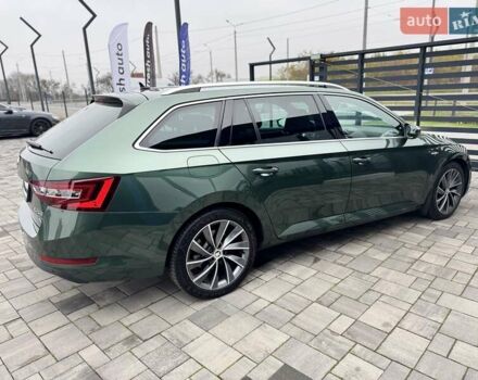 Зелений Шкода Суперб, об'ємом двигуна 2 л та пробігом 236 тис. км за 23900 $, фото 2 на Automoto.ua