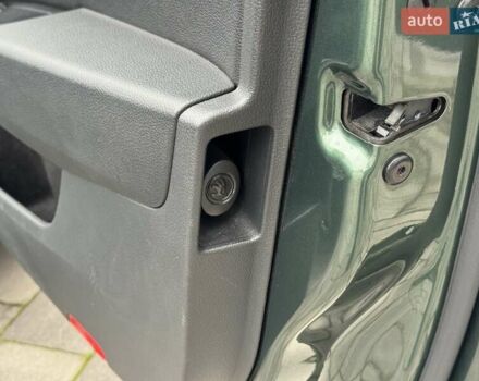 Зелений Шкода Суперб, об'ємом двигуна 2 л та пробігом 236 тис. км за 23900 $, фото 38 на Automoto.ua