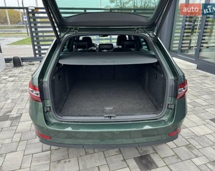 Зелений Шкода Суперб, об'ємом двигуна 2 л та пробігом 236 тис. км за 23900 $, фото 31 на Automoto.ua