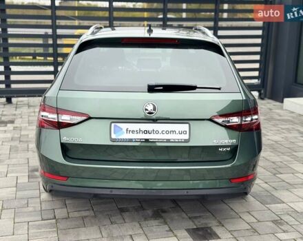 Зелений Шкода Суперб, об'ємом двигуна 2 л та пробігом 236 тис. км за 23900 $, фото 11 на Automoto.ua