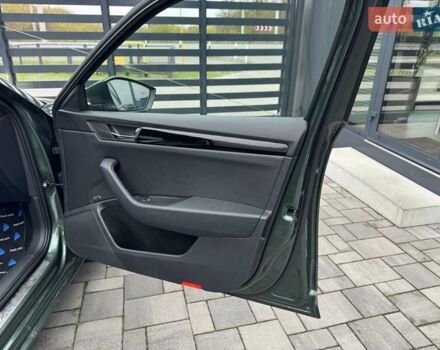 Зелений Шкода Суперб, об'ємом двигуна 2 л та пробігом 236 тис. км за 23900 $, фото 37 на Automoto.ua