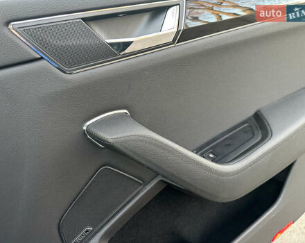 Зелений Шкода Суперб, об'ємом двигуна 2 л та пробігом 84 тис. км за 34900 $, фото 12 на Automoto.ua