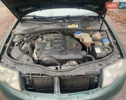 Зеленый Шкода Суперб, объемом двигателя 1.9 л и пробегом 350 тыс. км за 4500 $, фото 21 на Automoto.ua