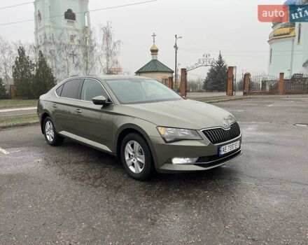 Зелений Шкода Суперб, об'ємом двигуна 1.8 л та пробігом 174 тис. км за 15000 $, фото 14 на Automoto.ua