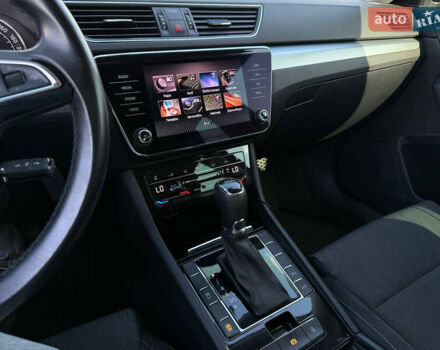 Зеленый Шкода Суперб, объемом двигателя 1.97 л и пробегом 225 тыс. км за 18999 $, фото 4 на Automoto.ua