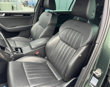 Зелений Шкода Суперб, об'ємом двигуна 2 л та пробігом 232 тис. км за 23900 $, фото 19 на Automoto.ua