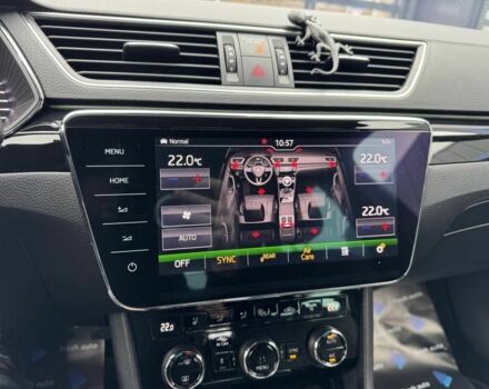 Зелений Шкода Суперб, об'ємом двигуна 2 л та пробігом 232 тис. км за 23900 $, фото 22 на Automoto.ua