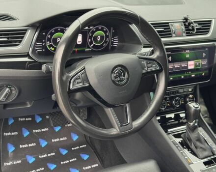 Зелений Шкода Суперб, об'ємом двигуна 2 л та пробігом 232 тис. км за 23900 $, фото 16 на Automoto.ua