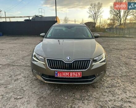 Зеленый Шкода Суперб, объемом двигателя 2 л и пробегом 289 тыс. км за 18300 $, фото 1 на Automoto.ua