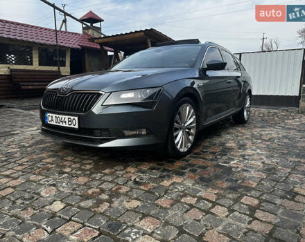 Зелений Шкода Суперб, об'ємом двигуна 1.97 л та пробігом 232 тис. км за 22500 $, фото 1 на Automoto.ua