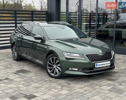 Зеленый Шкода Суперб, объемом двигателя 2 л и пробегом 236 тыс. км за 23900 $, фото 1 на Automoto.ua