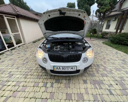 Білий Шкода Єті, об'ємом двигуна 1.2 л та пробігом 225 тис. км за 7300 $, фото 4 на Automoto.ua