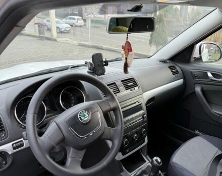 Білий Шкода Єті, об'ємом двигуна 1.4 л та пробігом 145 тис. км за 9000 $, фото 16 на Automoto.ua