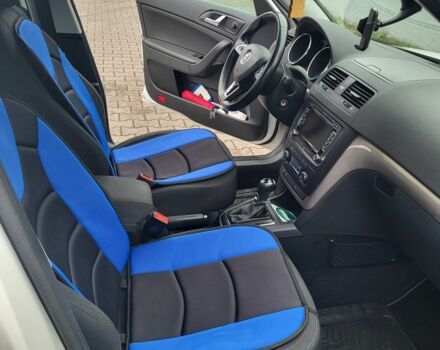 Білий Шкода Єті, об'ємом двигуна 1.6 л та пробігом 248 тис. км за 12771 $, фото 11 на Automoto.ua