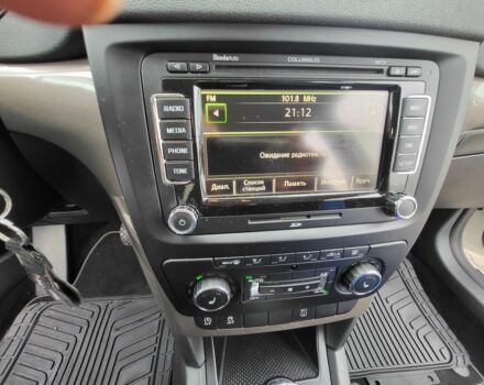 Білий Шкода Єті, об'ємом двигуна 1.6 л та пробігом 248 тис. км за 12771 $, фото 19 на Automoto.ua