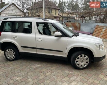 Білий Шкода Єті, об'ємом двигуна 2 л та пробігом 349 тис. км за 7200 $, фото 3 на Automoto.ua