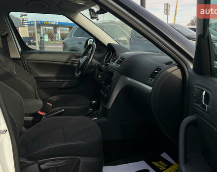 Білий Шкода Єті, об'ємом двигуна 1.2 л та пробігом 152 тис. км за 9900 $, фото 12 на Automoto.ua