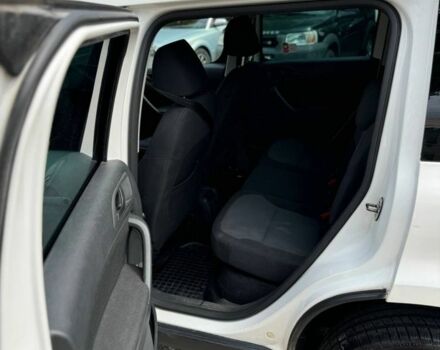 Белый Шкода Ети, объемом двигателя 1.2 л и пробегом 288 тыс. км за 3839 $, фото 13 на Automoto.ua