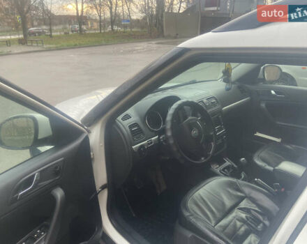 Білий Шкода Єті, об'ємом двигуна 1.6 л та пробігом 279 тис. км за 9300 $, фото 4 на Automoto.ua