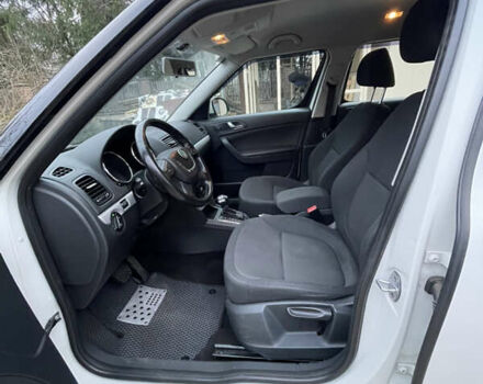 Білий Шкода Єті, об'ємом двигуна 1.2 л та пробігом 225 тис. км за 7300 $, фото 13 на Automoto.ua