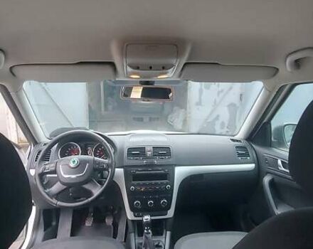 Білий Шкода Єті, об'ємом двигуна 1.6 л та пробігом 219 тис. км за 7700 $, фото 1 на Automoto.ua