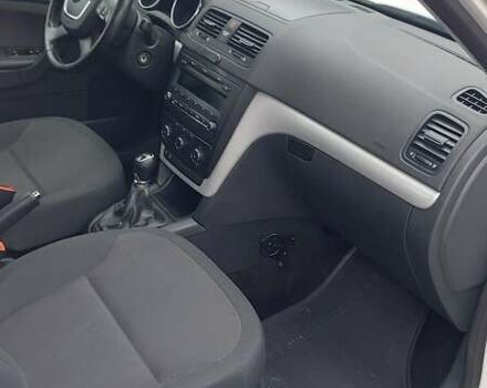 Білий Шкода Єті, об'ємом двигуна 1.6 л та пробігом 219 тис. км за 7700 $, фото 2 на Automoto.ua