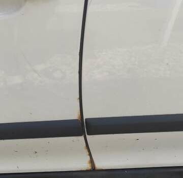 Белый Шкода Ети, объемом двигателя 1.8 л и пробегом 260 тыс. км за 7000 $, фото 4 на Automoto.ua