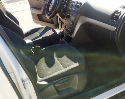 Белый Шкода Ети, объемом двигателя 1.8 л и пробегом 260 тыс. км за 7000 $, фото 10 на Automoto.ua