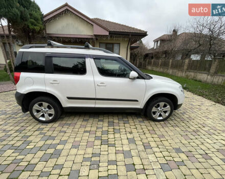 Білий Шкода Єті, об'ємом двигуна 1.2 л та пробігом 225 тис. км за 7300 $, фото 4 на Automoto.ua