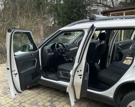 Білий Шкода Єті, об'ємом двигуна 1.2 л та пробігом 225 тис. км за 7300 $, фото 7 на Automoto.ua